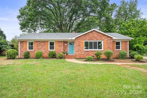 5432 Rockwood Road sold home in Crandon Park, Charlotte, NC