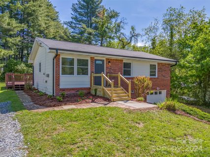 117 Willowbrook Road sold home in Willowbrook, Hendersonville, NC