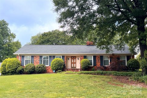 Previously sold for $790,000