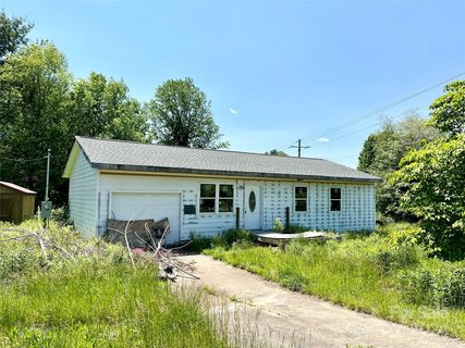 102 Willowbrook Road sold home in Willowbrook, Hendersonville, NC