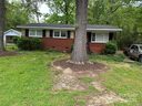 2211 Maplecrest Drive sold home in Charlotte, SC