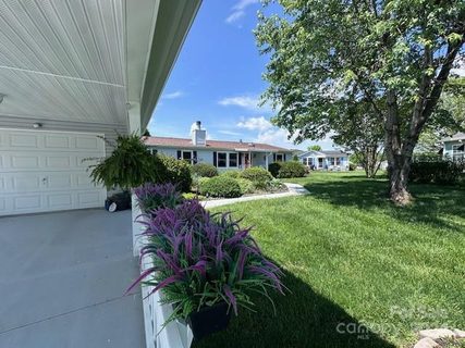 304 Forsythia Court