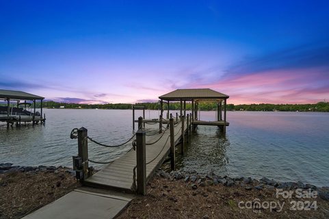10 Sandy Cove Road