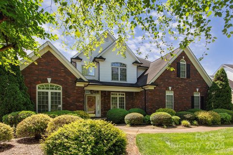 7844 Grimsby Circle sold home in Fenton Dell, Harrisburg, NC