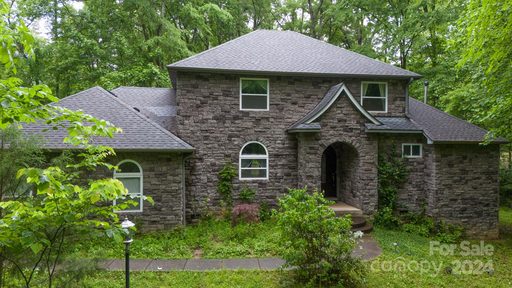 3303 Greenhurst Drive sold home in Lake Providence, Matthews, NC