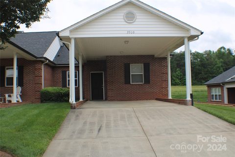 3900 Azalea Trail
