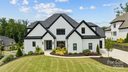 1034 Arborfield Drive sold home in Matthews, SC
