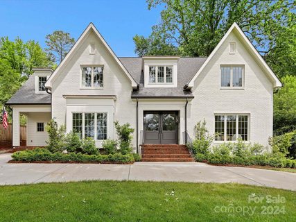 201 Wonderwood Drive
