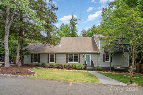 4033 Windward Drive