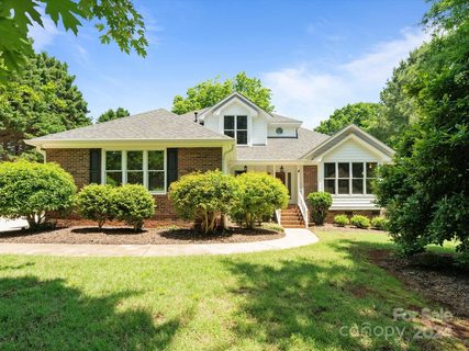 156 Valley Glen Drive sold home in Steeple Chase, Waxhaw, NC
