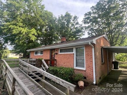 1215 East Park Drive sold home in East Park, Gastonia, NC