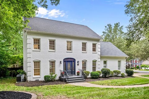 5535 Kincross Lane