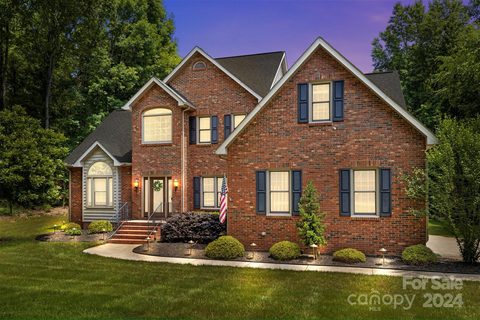 16009 Hamilton Forest Drive sold home in Hamilton Place, Fort Mill, SC
