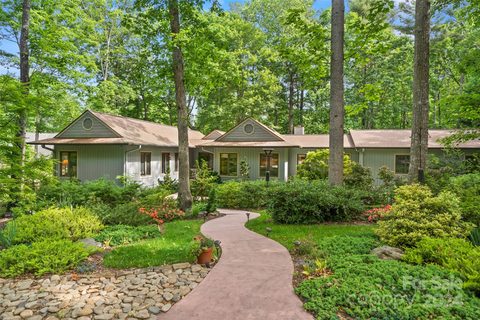 24 Crooked Oak Court sold home in Sweetwater Hills, Hendersonville, NC