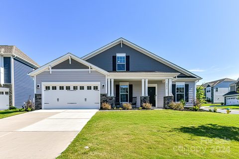 4696 Monument Valley Drive sold home in Covington, Indian Land, SC