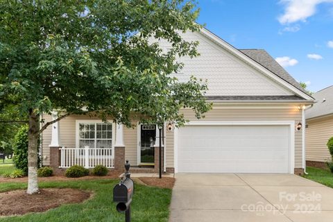 1052 Curry Way