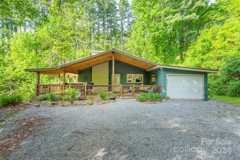 137 Worsham Drive sold home in Laurel Ridge, Waynesville, NC
