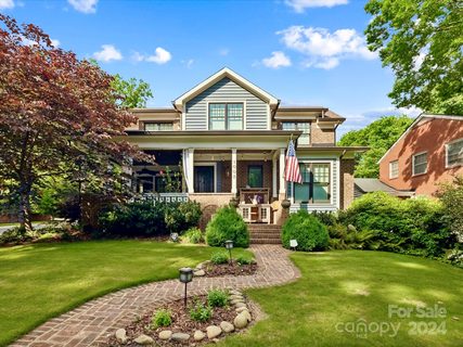 1003 Romany Road