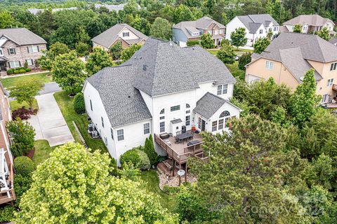 651 Reliance Court sold home in Serenity Point, Tega Cay, SC