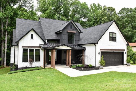 322 Mountainview Drive sold home in Sardis Hills, Charlotte, NC