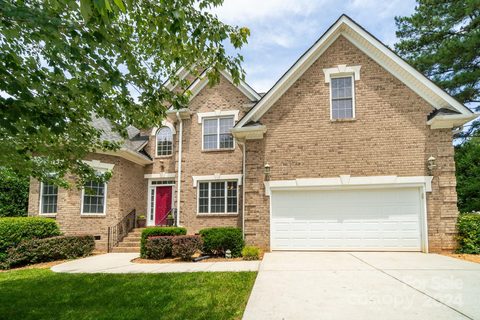 106 Honeysuckle Creek Loop sold home in Honeysuckle Creek, Mooresville, NC