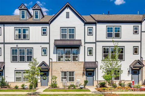 4017 Hidden Oaks Drive sold townhome in Hudson Oaks, Charlotte, NC