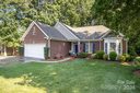140 Sea Trail Drive sold home in Mooresville, SC