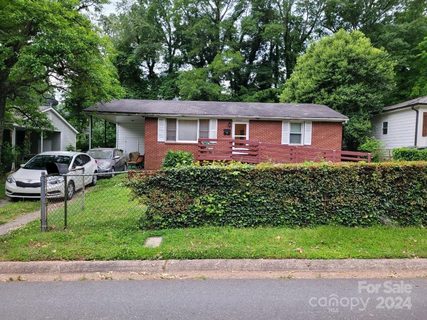 2709 Ravencroft Drive sold home in Glendale Acres, Charlotte, NC
