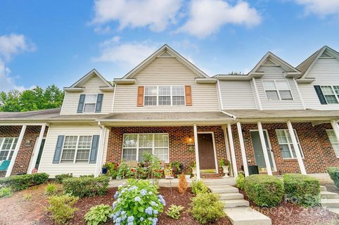 Previously sold for $305,000