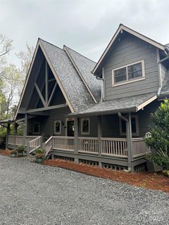 437 Toxaway Court