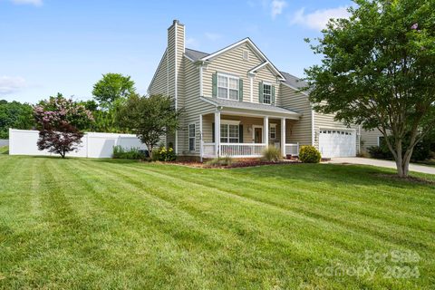 2517 Governors Pointe Court sold home in Governors Pointe, Concord, NC