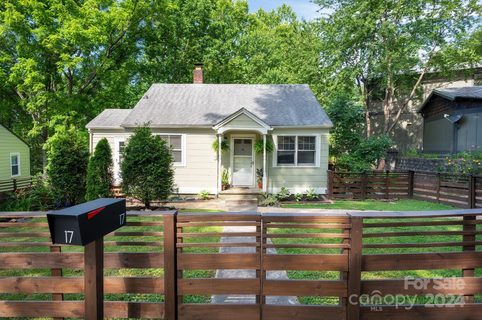 17 Pickwick Road