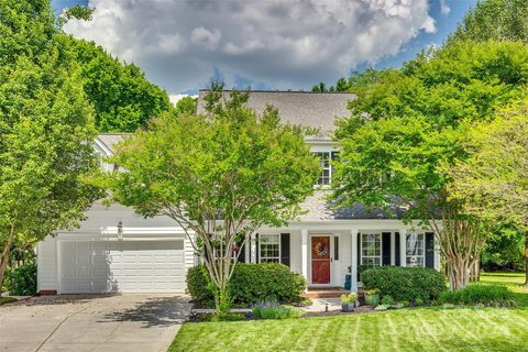 1385 Lloyd Place
