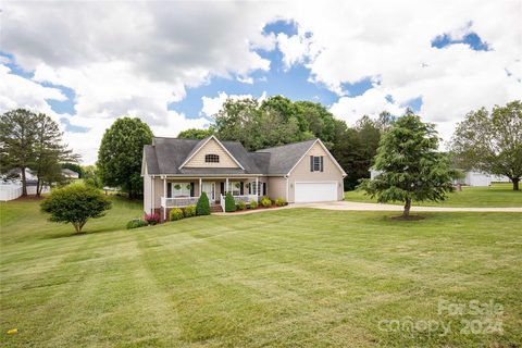 1016 Swaying Oats Drive sold home in Oak Creek, York, SC