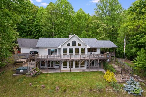 199 Buckskin Lane sold home in Crystal Tree, Waynesville, NC