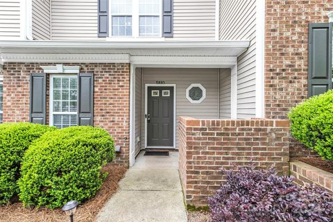 5810 Fox Ridge Lane sold townhome in Fox Ridge, Winston Salem, NC