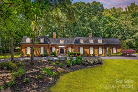 611 Indian Wells Circle sold home in Sapona Country Club, Lexington, NC