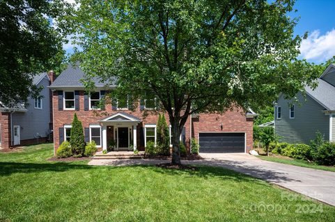 2911 Notchview Court