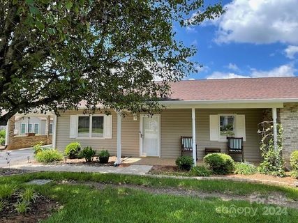 505 2nd Street Place D1 sold townhome in Conover Manor, Conover, NC