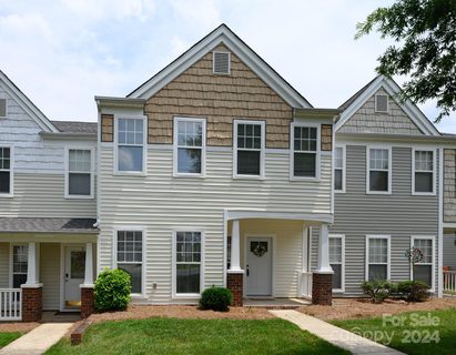1022 Magna Lane
