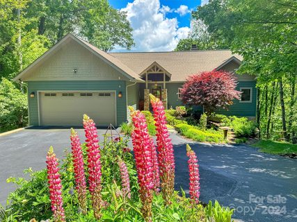 16 Rambling Ridge Road