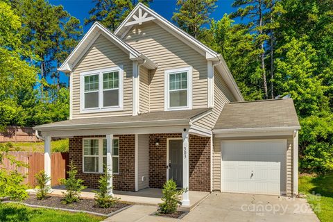 303 Cornielle Lane sold home in Ravenridge, Charlotte, NC