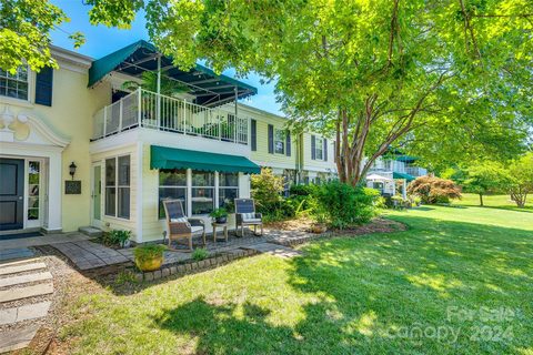 8338 Meadow Lakes Drive