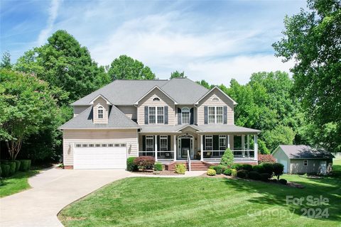 6406 Fox Trace sold home in Plantation Ridge, Salisbury, NC
