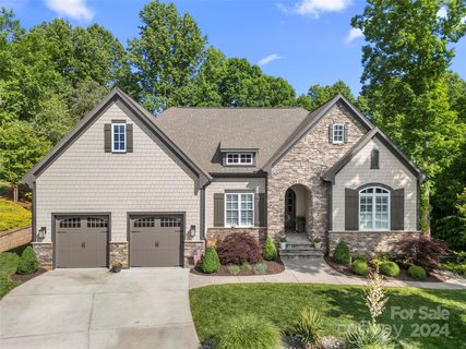 1624 Royal Troon Court