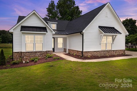 405 Doral Court sold home in Crescent Vistas, Salisbury, NC