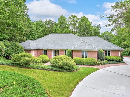 115 Woodglen Court