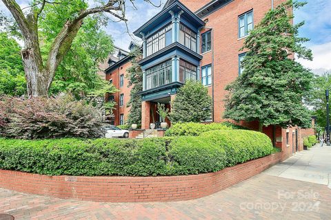 229 N Poplar Street 13 sold condo in St Peters, Charlotte, NC