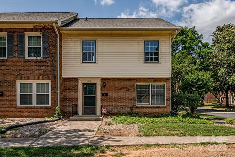 4716 Old Lantern Way sold condo in Candlewood, Charlotte, NC