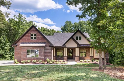 3808 Bounty Court sold home in Providence Woods, Matthews, NC